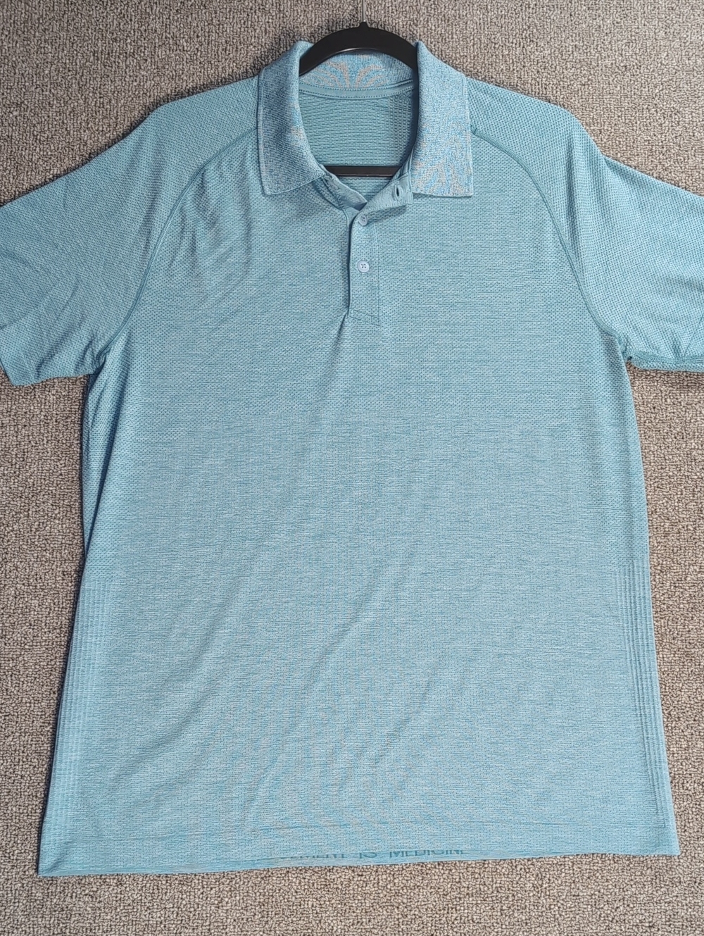 Lululemon Metal Vent Tech Short Sleeve Polo Sz L in Sky Blue Performance Stretch
